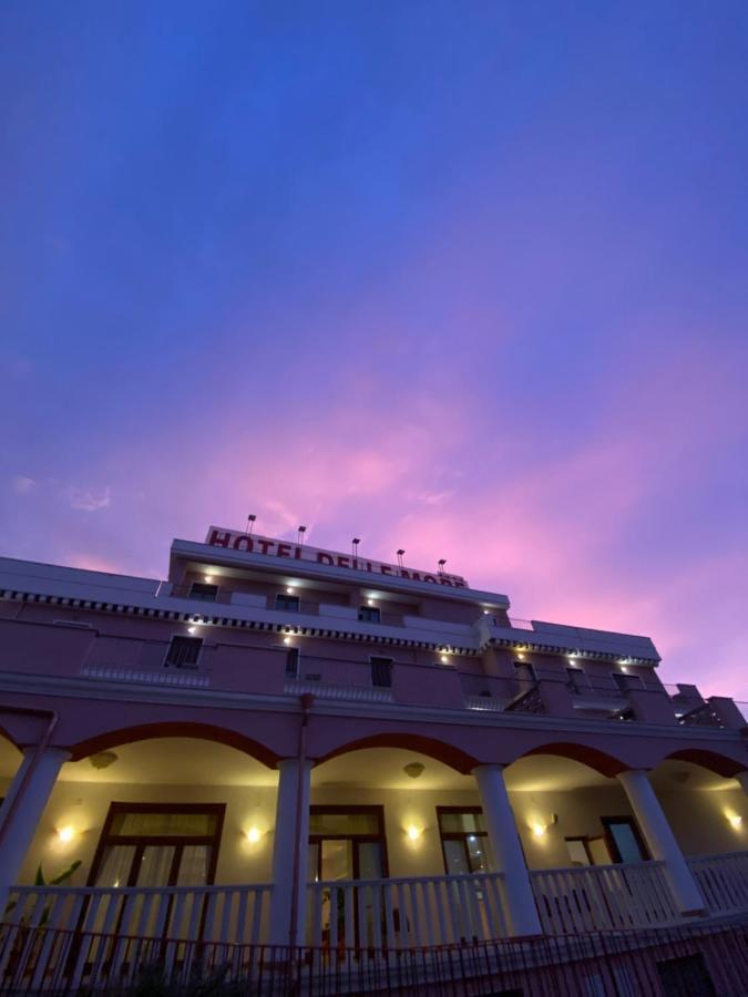 Hotel Delle More Vieste Bagian luar foto