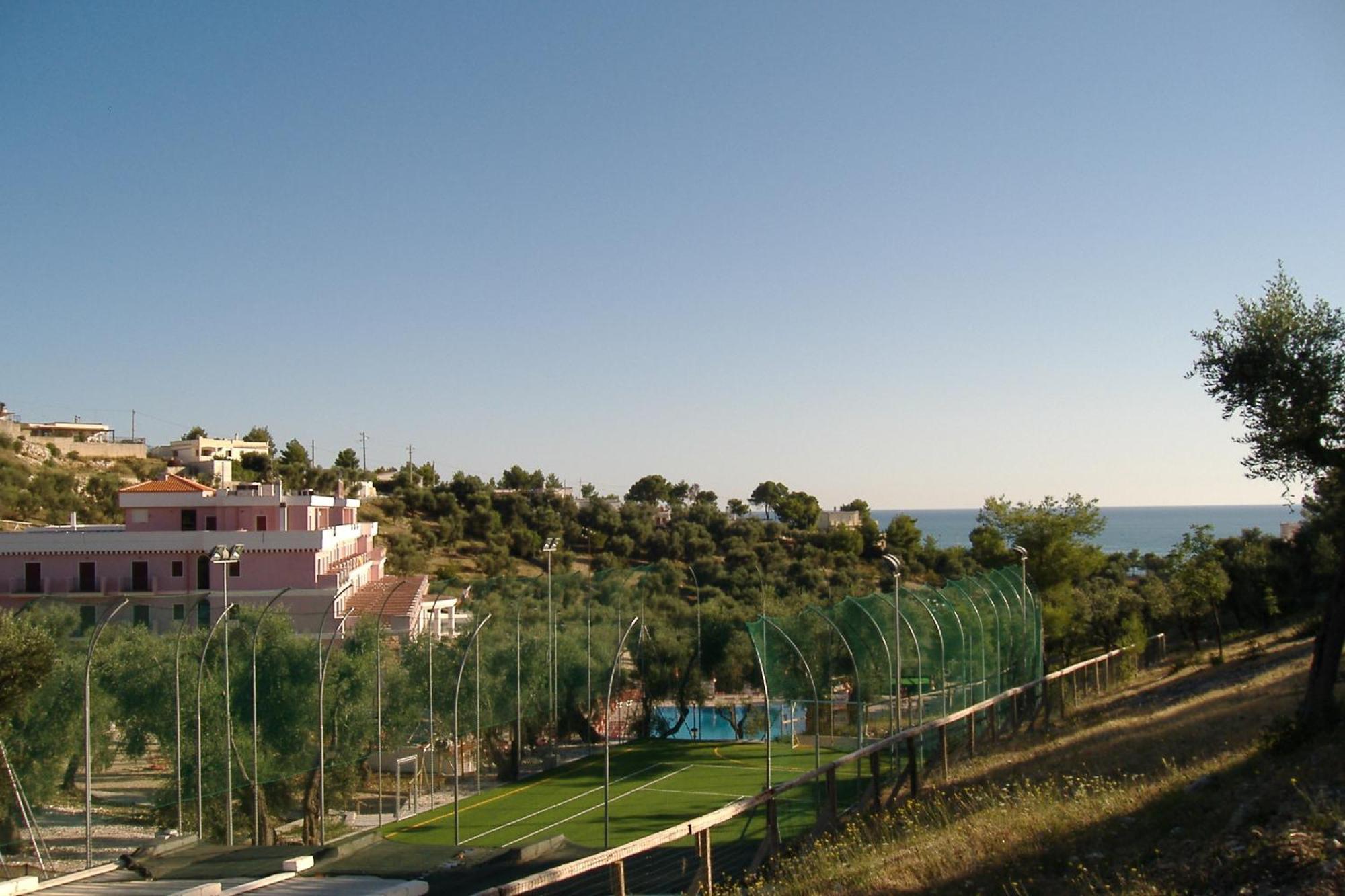 Hotel Delle More Vieste Bagian luar foto